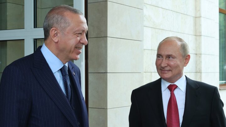 Ucraina, la diretta – Lavrov: “Pronti a valutare apertura degli Usa al dialogo”. L’incontro Putin-Erdogan: “Hub del gas in Turchia”. Ma non parlano di diplomazia – Il Fatto Quotidiano
