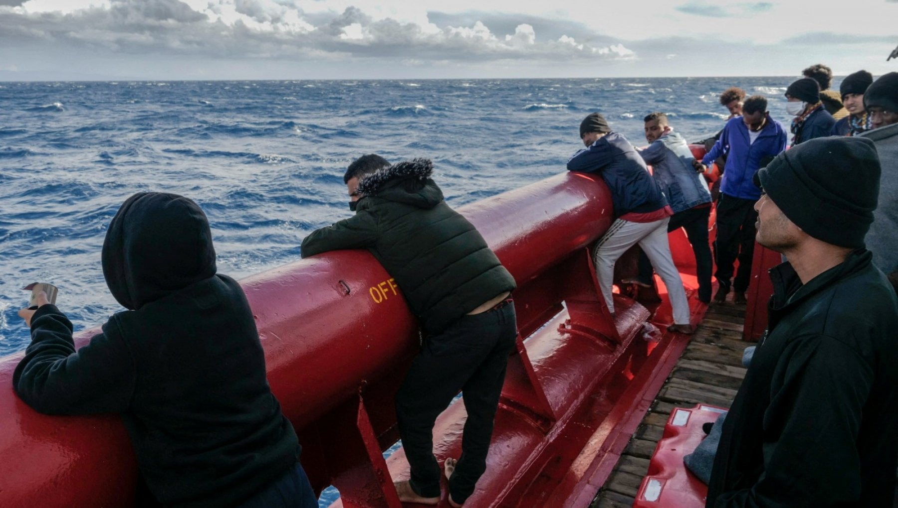 La nave Ocean Viking accolta in Francia. Macron: “Ma dall’Italia atti inaccettabili” – la Repubblica