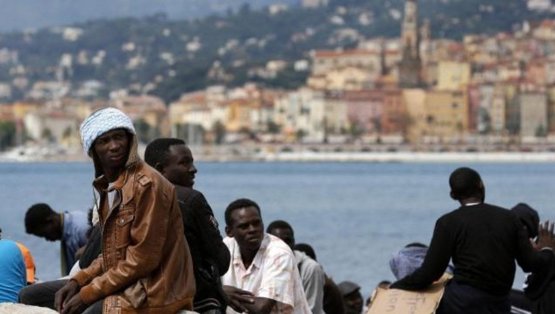 Migranti: Francia, Germania e Spagna accolgono più dell’Italia. Le bugie del governo – la Repubblica