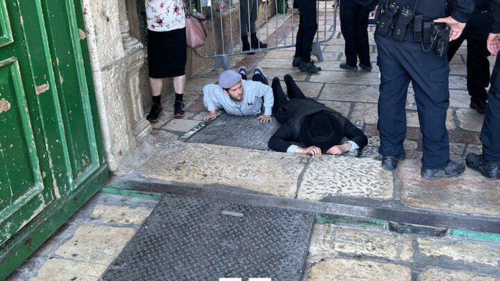 IMMAGINI: 195 coloni coloniali israeliani irrompono nella moschea di Al-Aqsa a Gerusalemme – Quds News Network