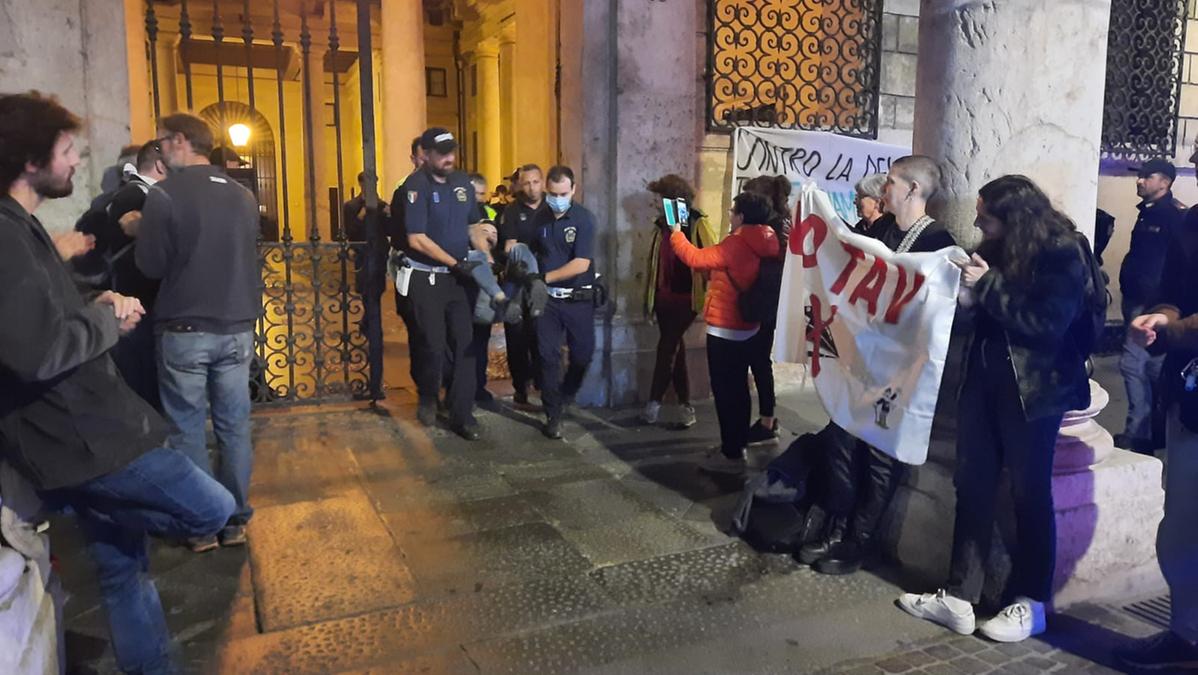 Vicenza: denunciati attivisti No Tav – Osservatorio Repressione