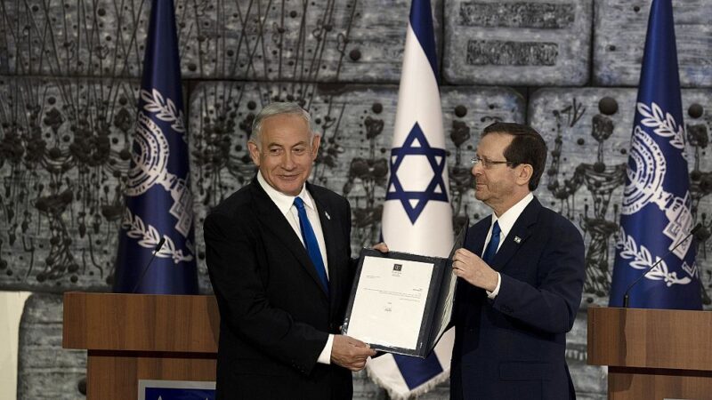 Il ritorno di “Bibi” Netanyahu incaricato di formare un nuovo governo | Euronews