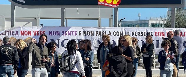 Unione Sindacale di Base: Sanitaservice, dal 13 dicembre presidio permanente alla ASL di Taranto degli ex lavoratrici e lavoratori