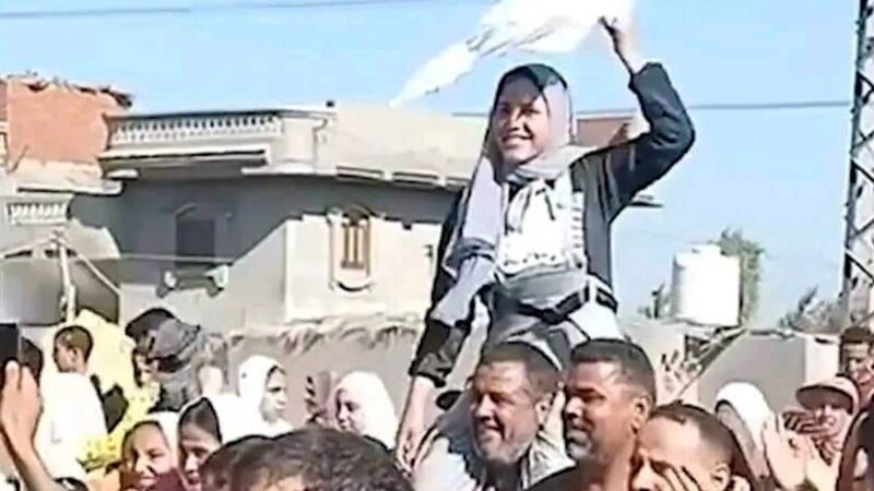 Indignazione sul villaggio egiziano celebra la castità della ragazza dopo che l’uomo l’ha sposata e divorziata nella stessa notte, sostenendo che non era vergine – Middle East Monitor