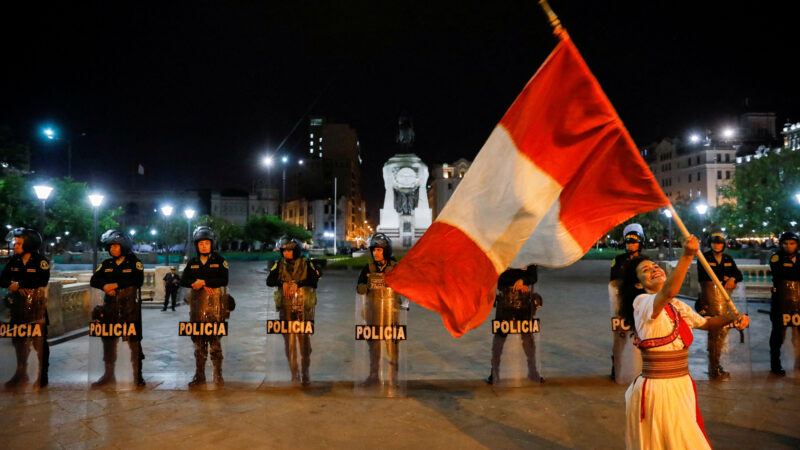 Il Perù estende lo stato di emergenza nelle città colpite dalle proteste | Reuters