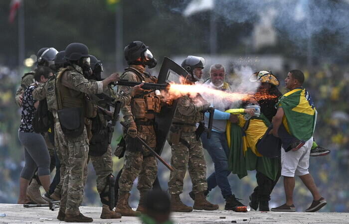 Oltre 400 arresti, rimosso il governatore di Brasilia – Mondo – ANSA