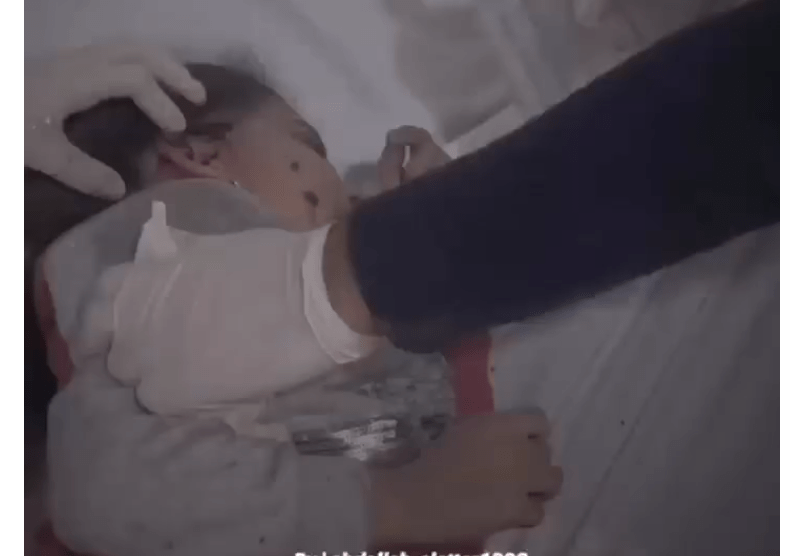 Gaza, Bambina all'ospedale